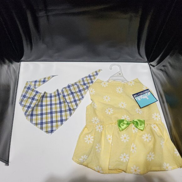 Dog clothes Bundle - Picture 2 of 5